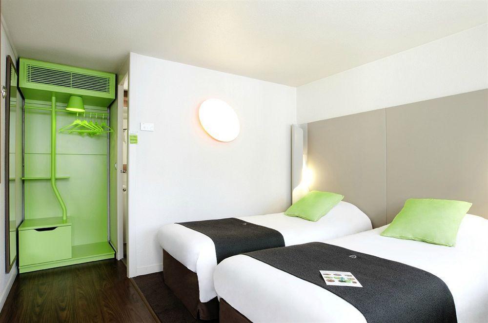 Campanile Saint-Germain-En-Laye Hotel Exterior photo